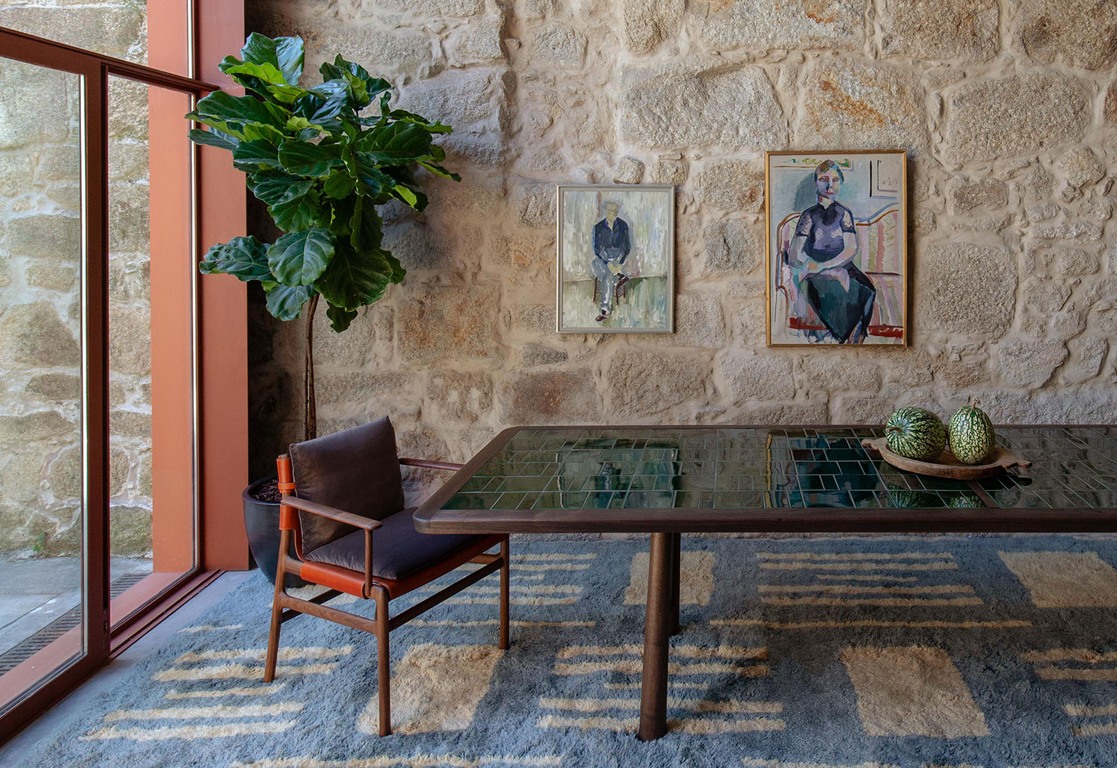 Inside the world of De La Espada