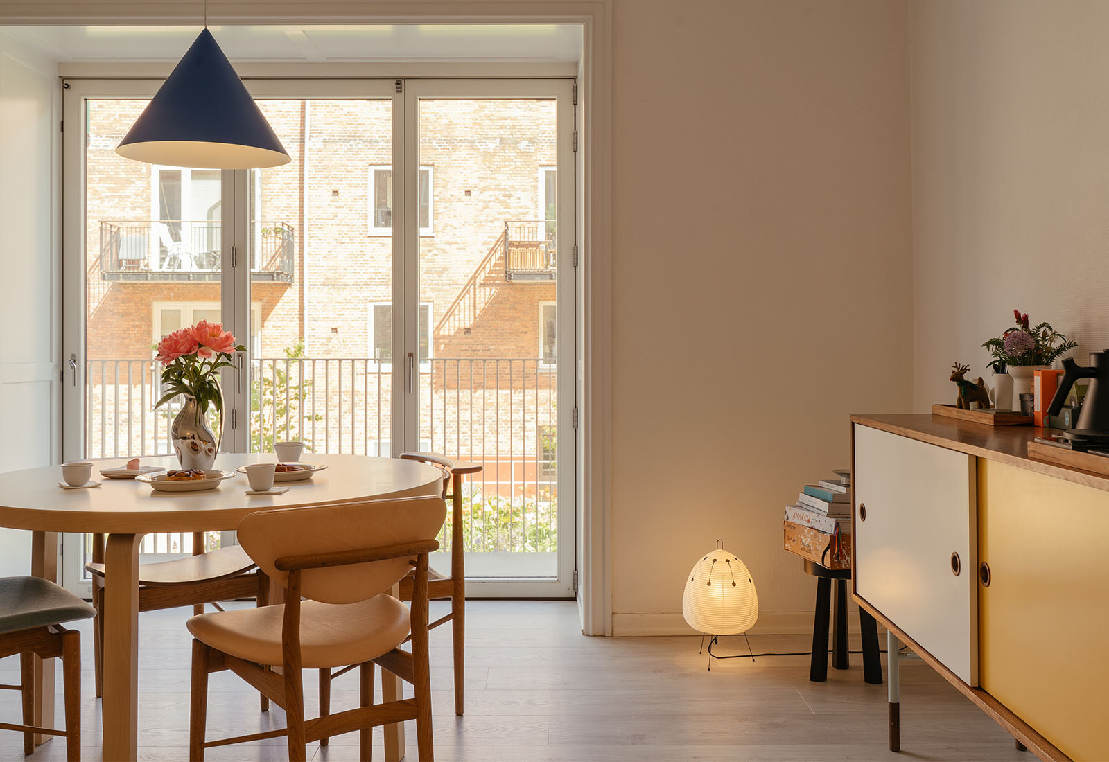 finn juhl sideboard - at home with Iohan & Yujung