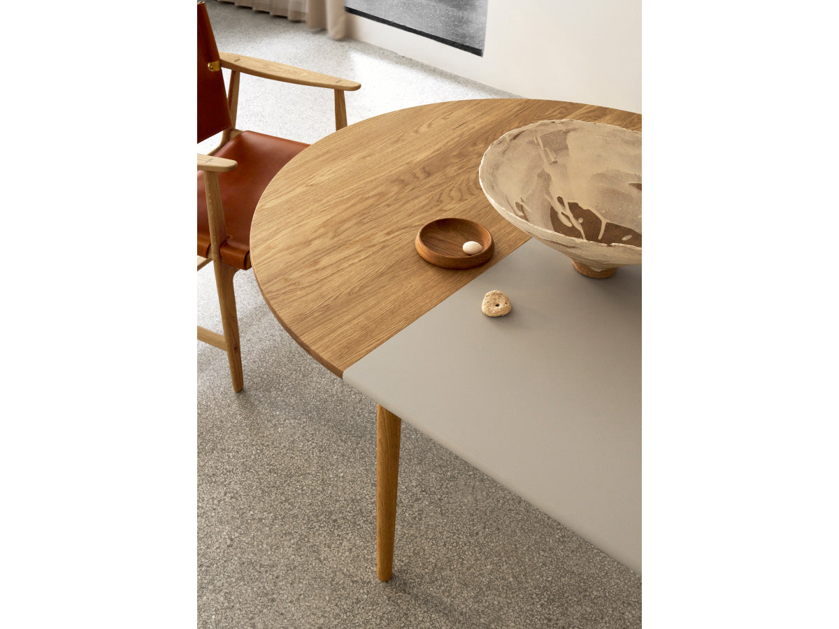 Carl Hansen BM0121 Dining Table