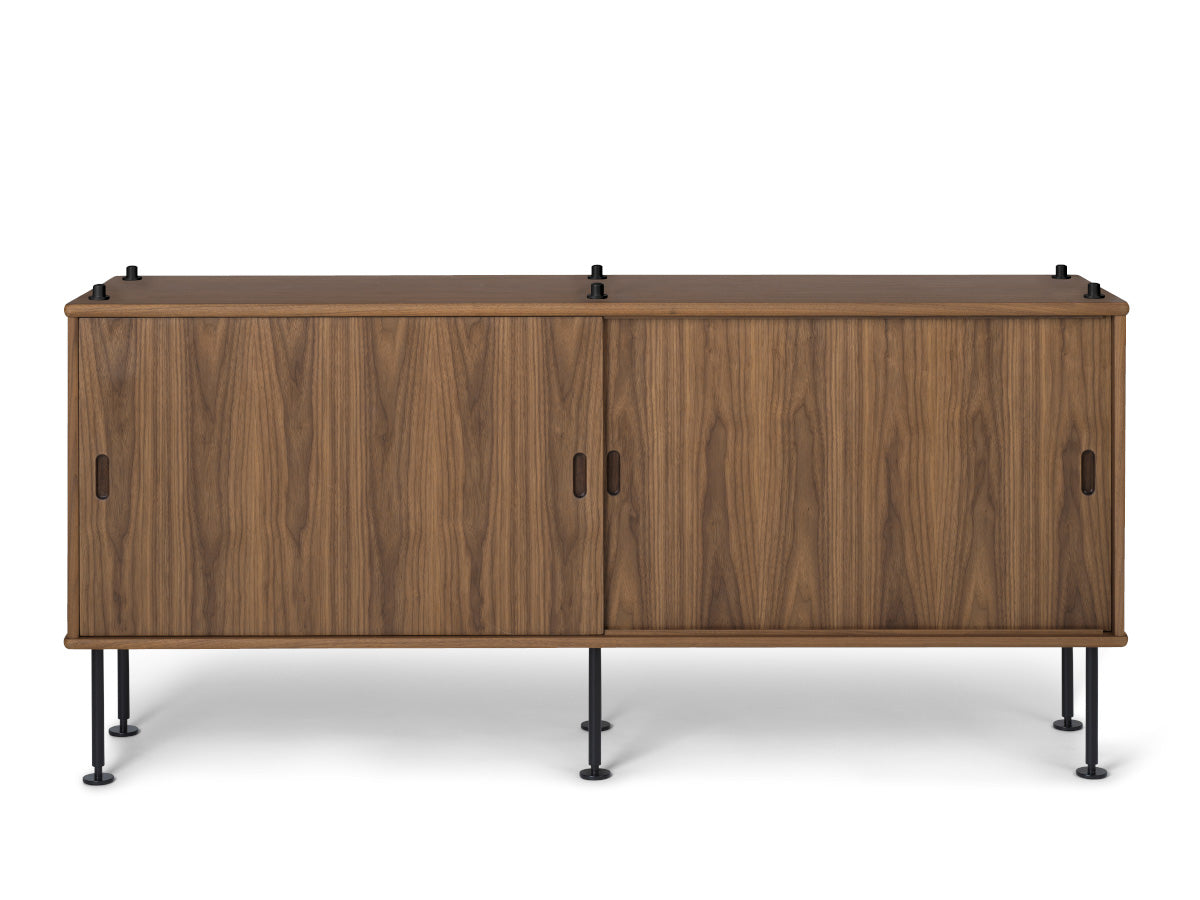 Carl Hansen BM0253 Shelving System 5 | Walnut Oil | Black Legs
