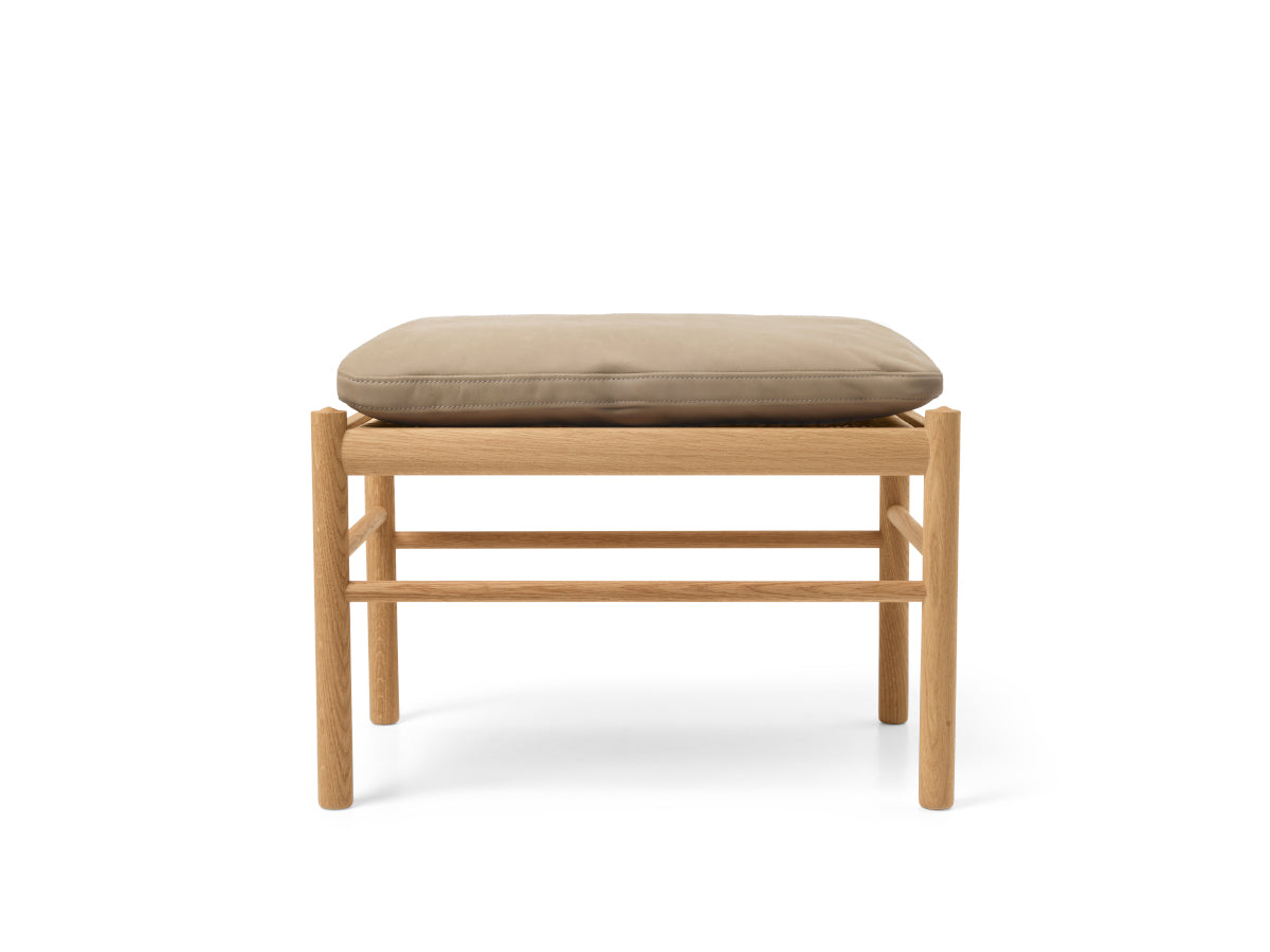 Carl Hansen OW149F Colonial Footstool - Terra Leather