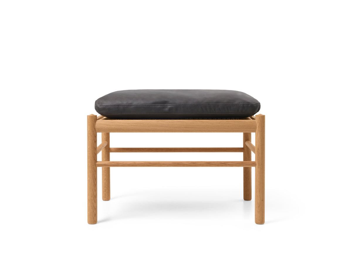 Carl Hansen OW149F Colonial Footstool - Terra Leather