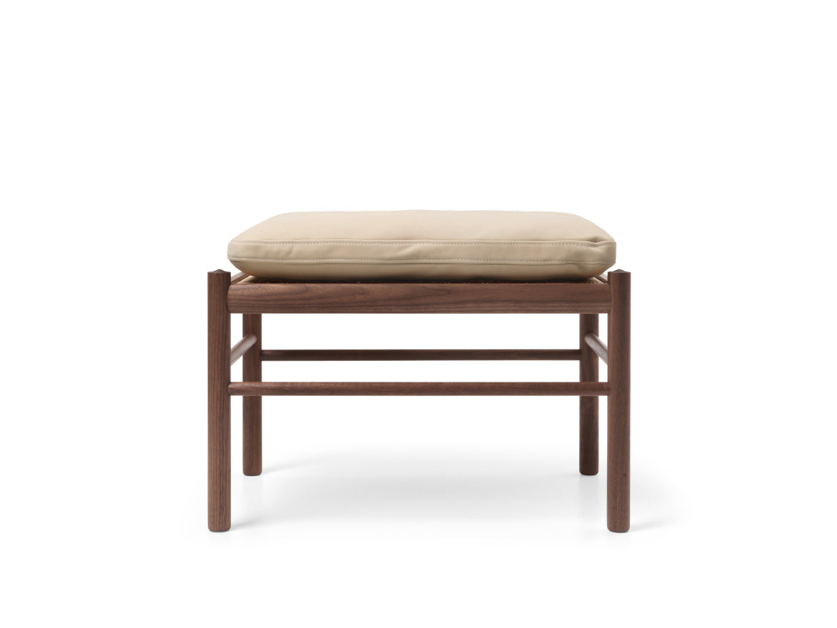 Carl Hansen OW149F Colonial Footstool - Terra Leather