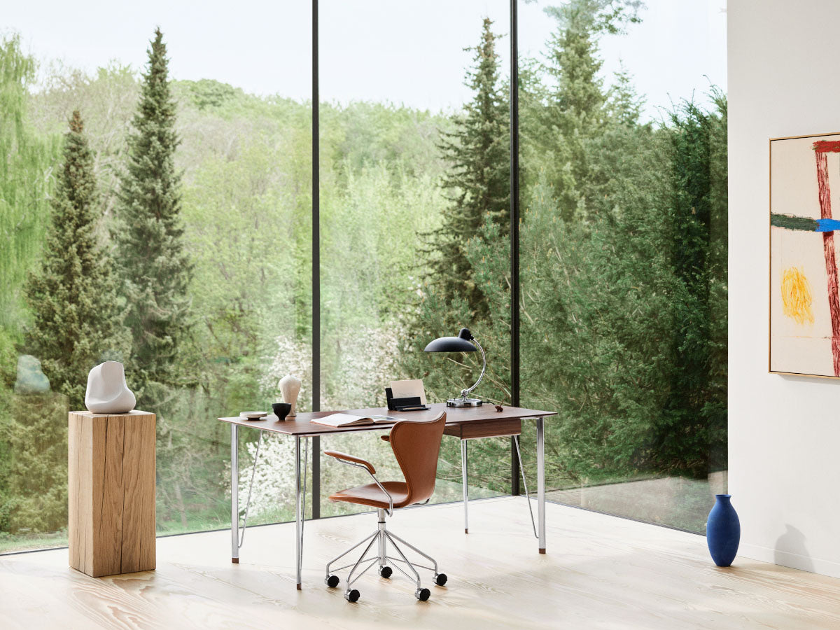 Fritz Hansen Series 7 3217 Office Chair - Essential Leather