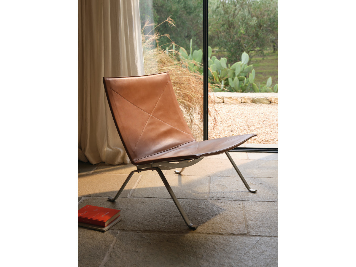 fritz hansen pk22 leather grace walnut