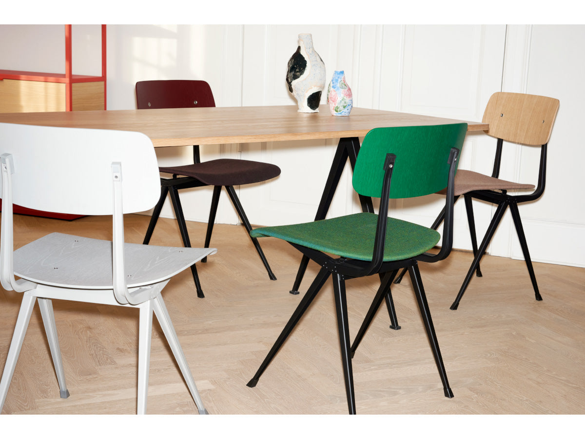 Hay Pyramid Table 02 (190cm)