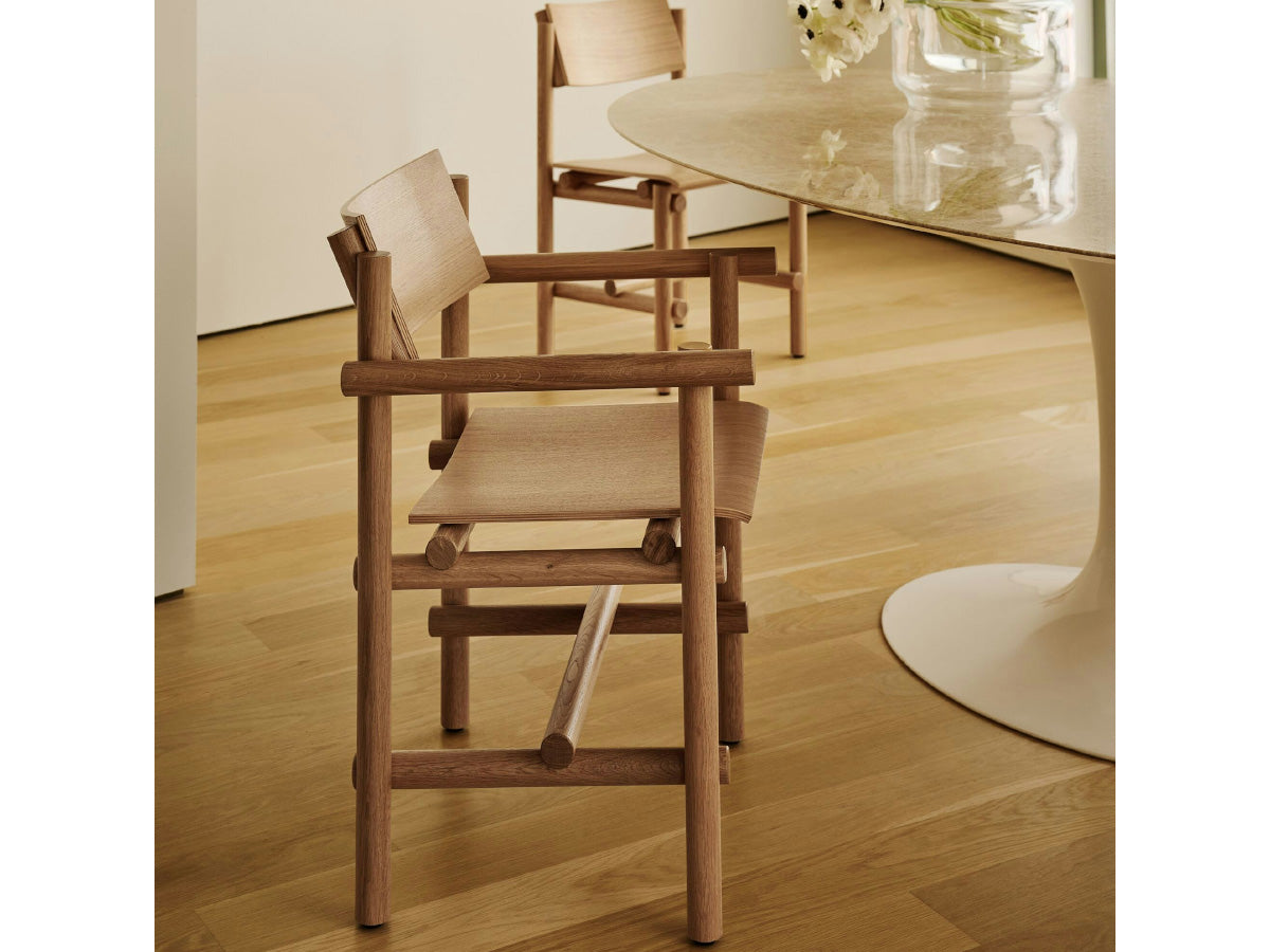 Knoll Muecke Wood Collection - Arm Chair - Oak White - Saarinen Dining Table