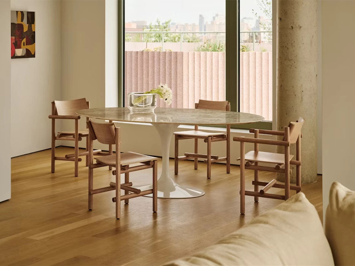 Knoll Muecke Wood Collection - Arm Chair - Oak White - Saarinen Oval Dining Table Marble