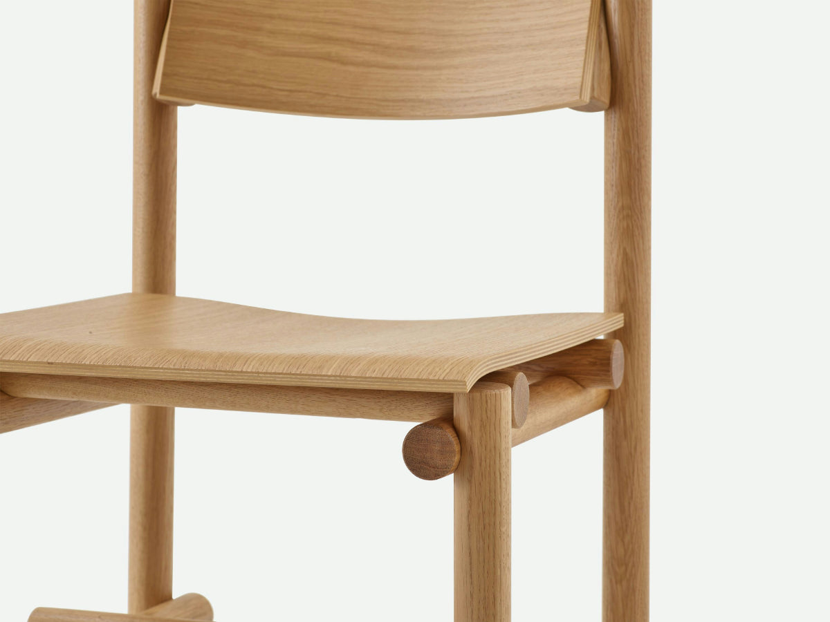 Knoll Muecke Wood Collection - Side Chair - Oak White Front View