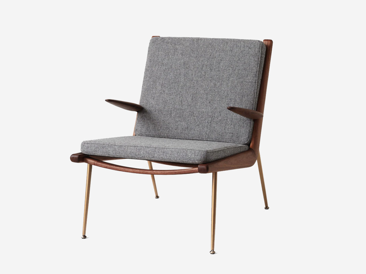 &Tradition Boomerang Lounge Chair Walnut HM2