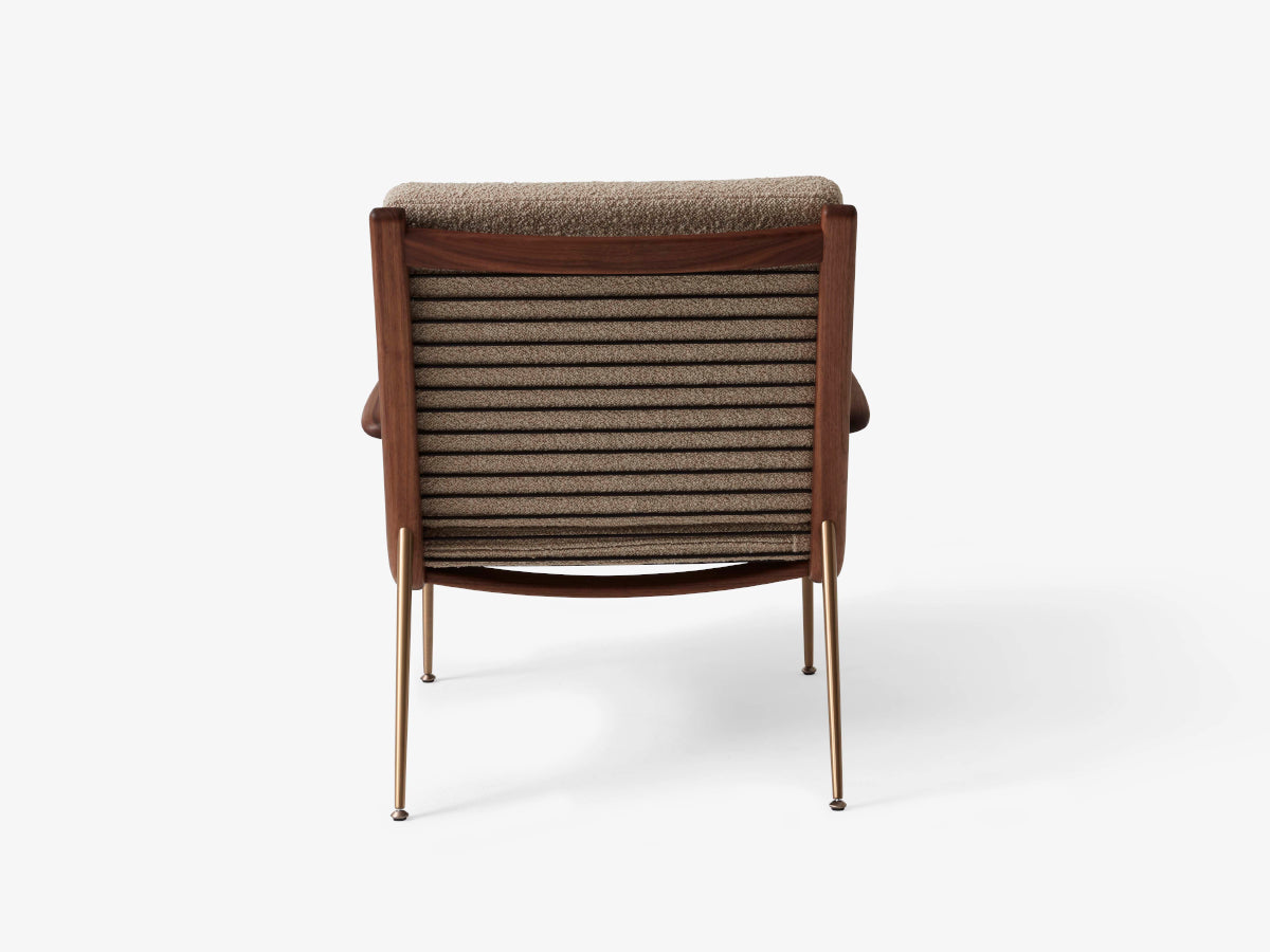 &Tradition Boomerang Lounge Chair Walnut HM2