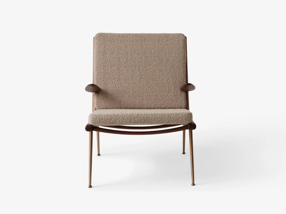 &Tradition Boomerang Lounge Chair Walnut HM2