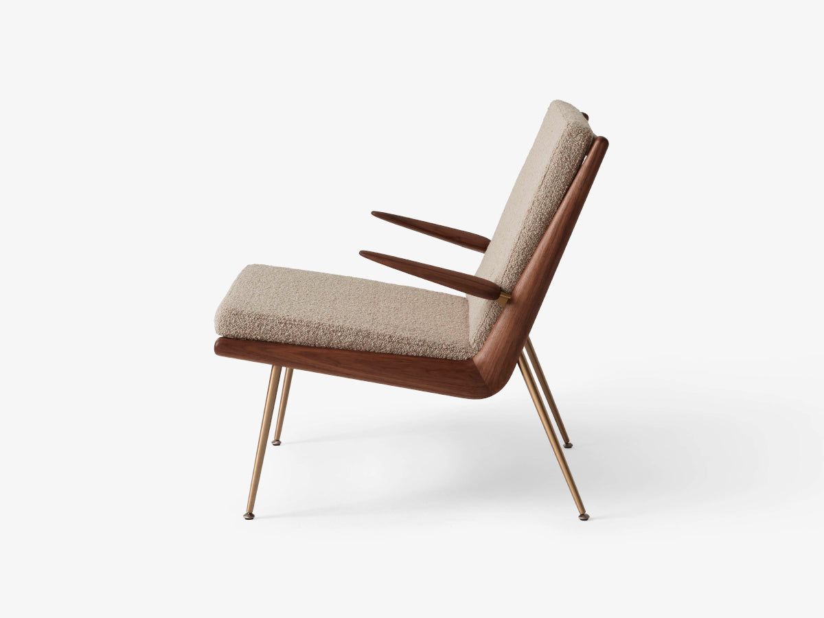 &Tradition Boomerang Lounge Chair Walnut HM2