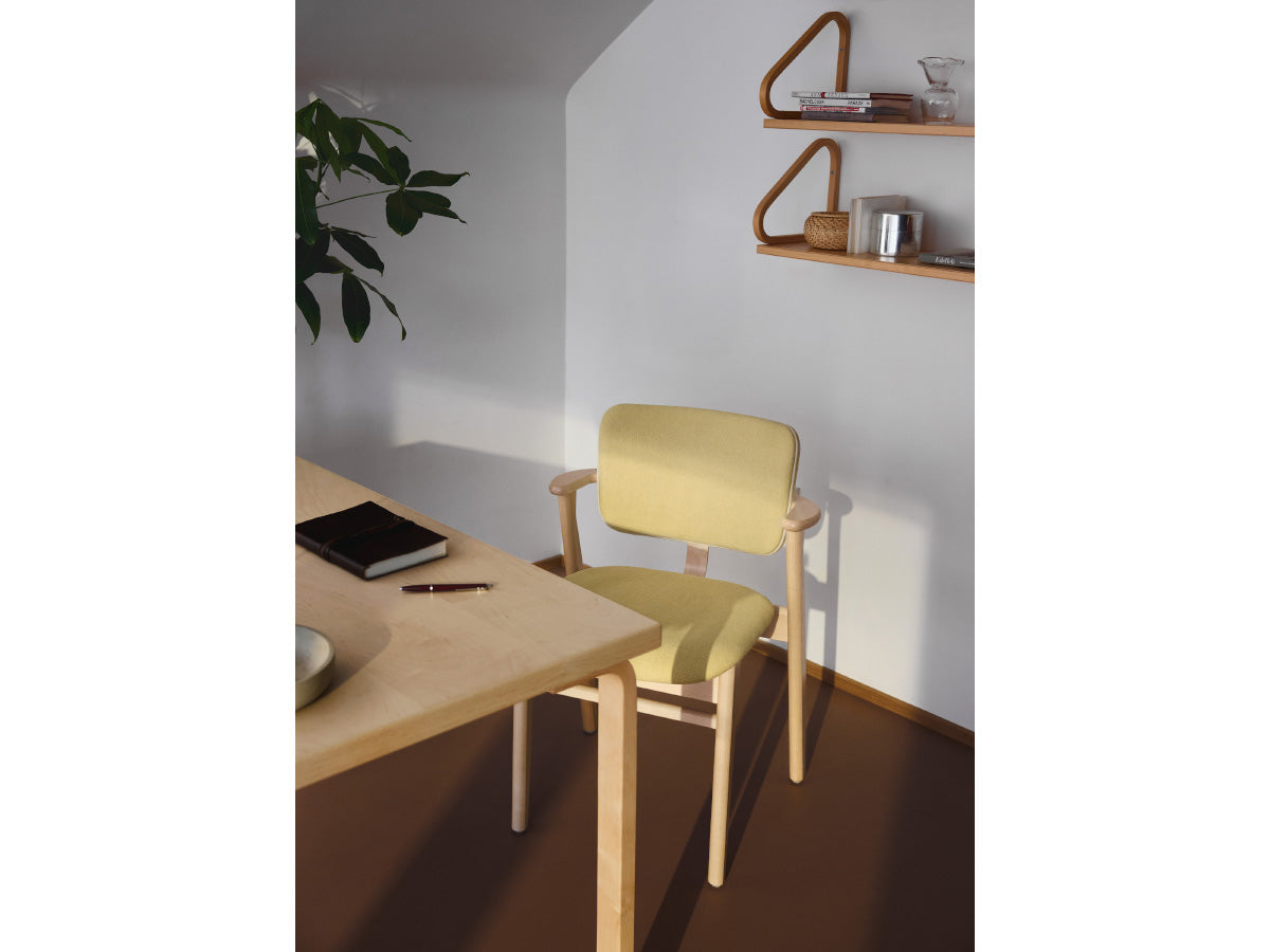 Artek 81B Table | Domus Chair