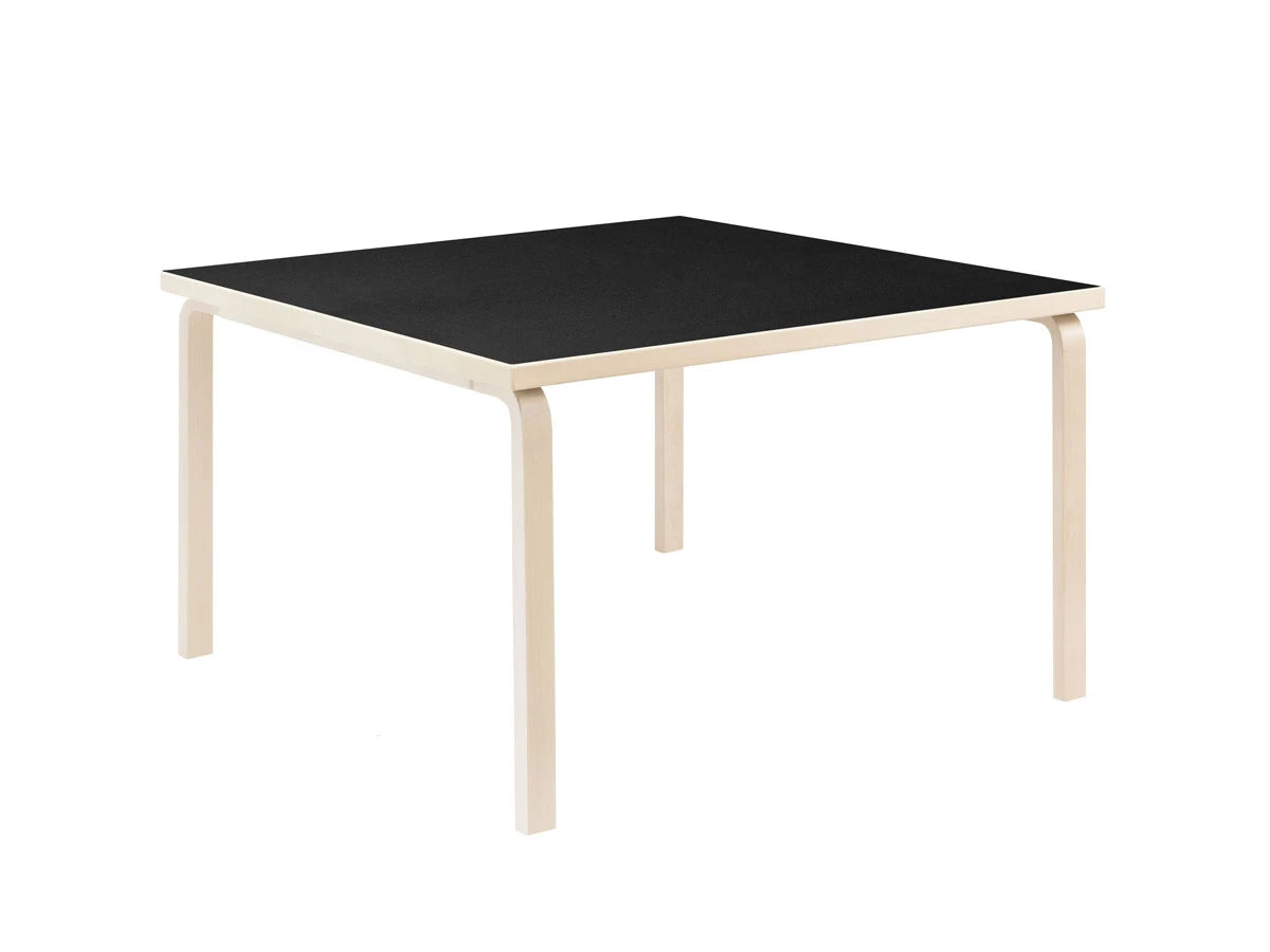 Artek 81C Table