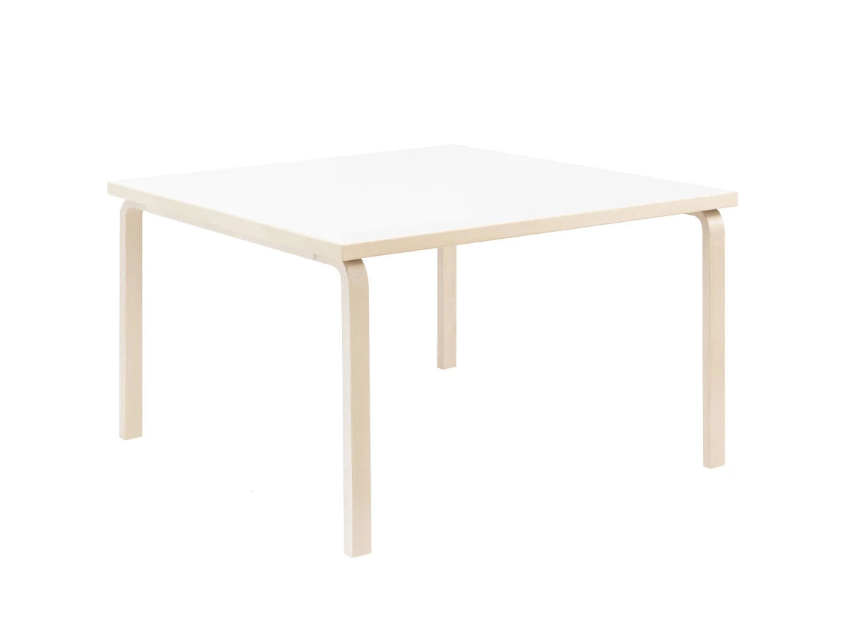 Artek 81C Table