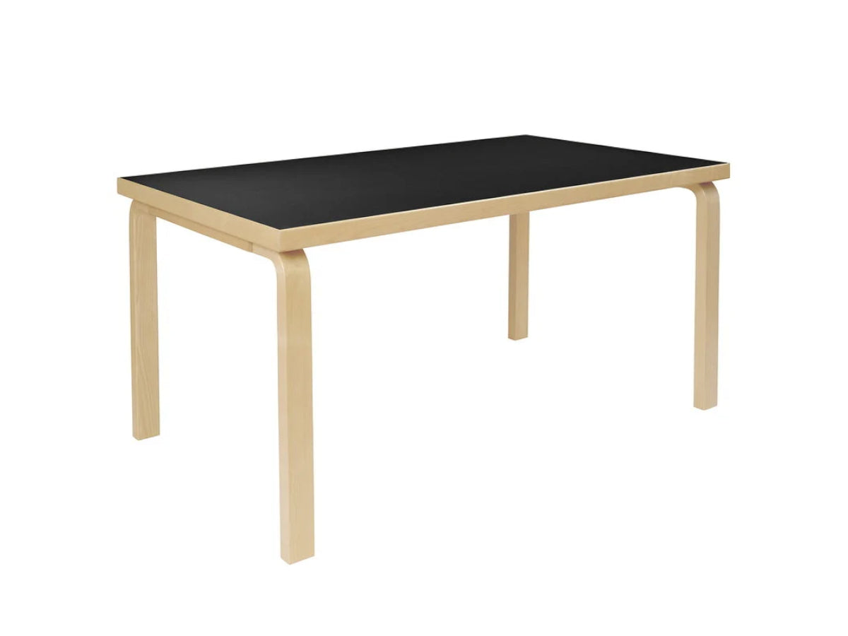 Artek 82A Table