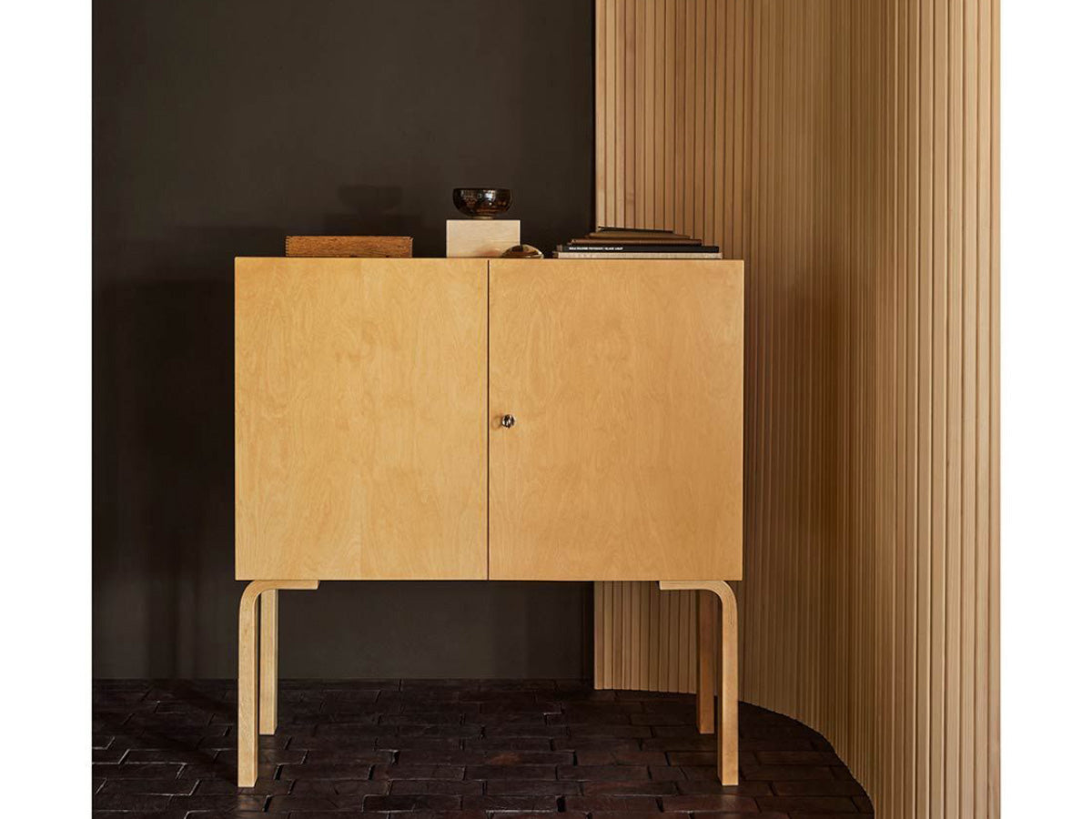 Artek 250 Cabinet - Honey stained Birch with Artek Screen