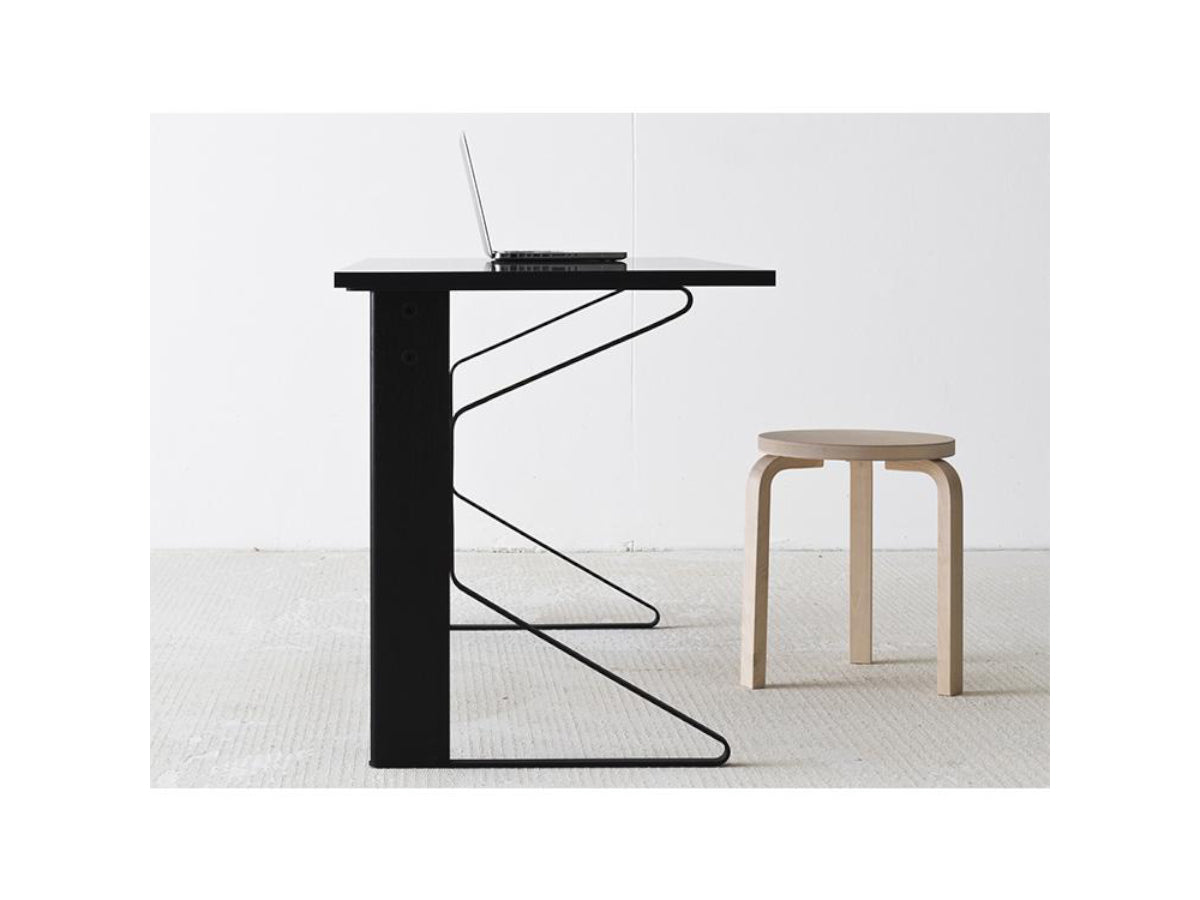 Artek Kaari REB 005 Desk - Artek 60 Stool
