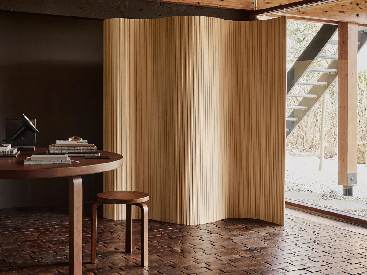 Artek Screen 100 - 180cm high with Artek 60 Stool and Artek Round Table