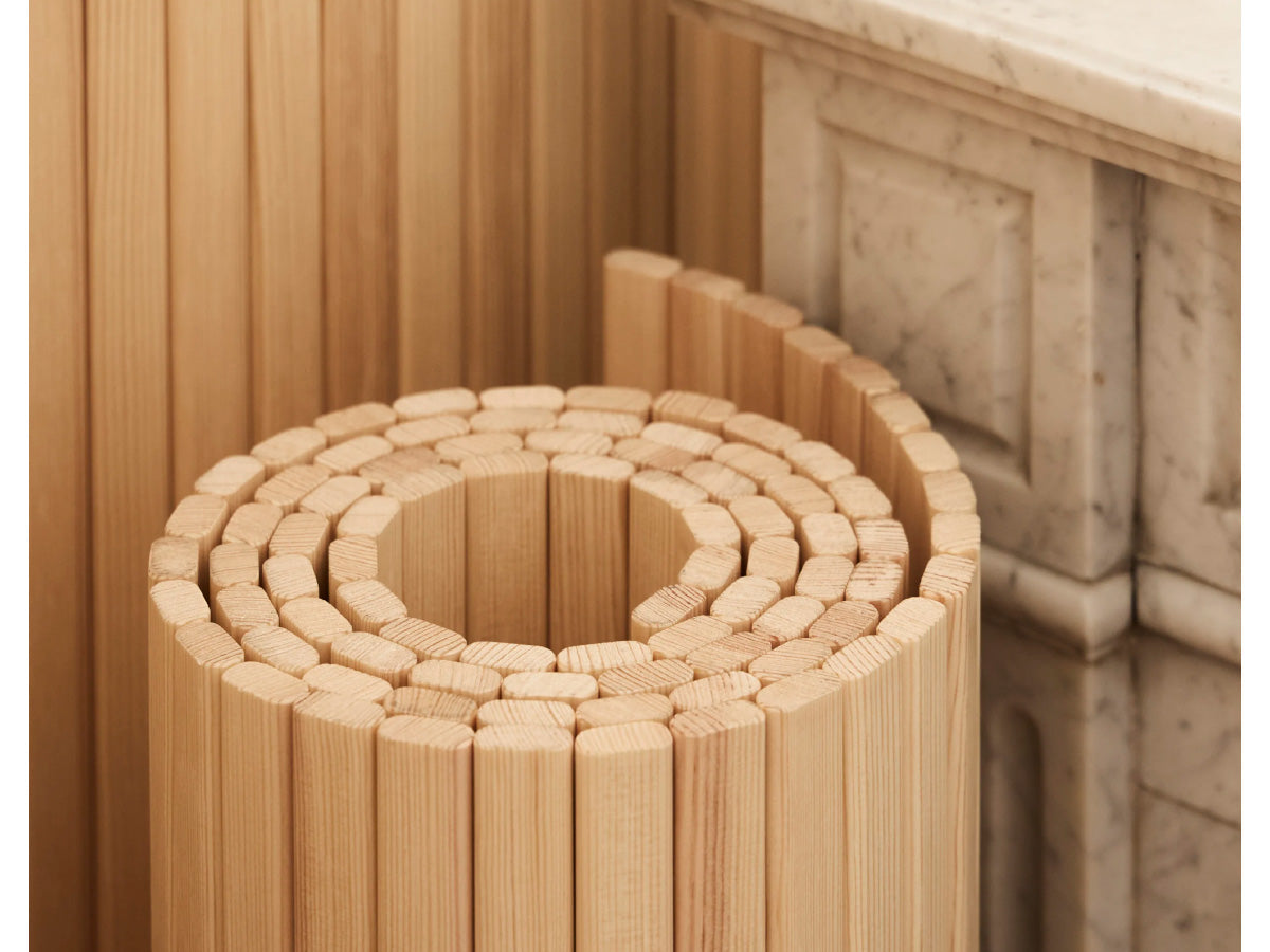 Artek Screen 100 - 100cm high rolled up