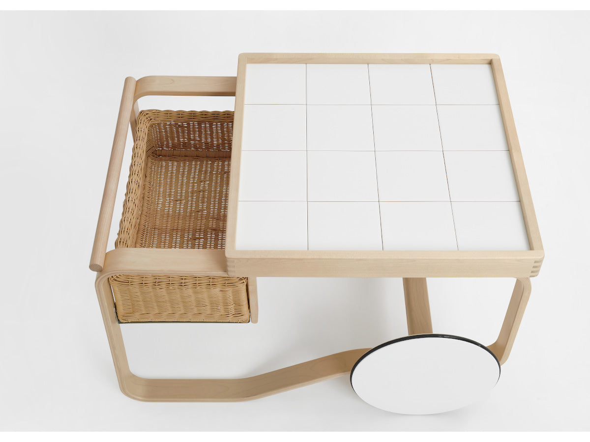 Artek 900 Tea Trolley - Tile Detail
