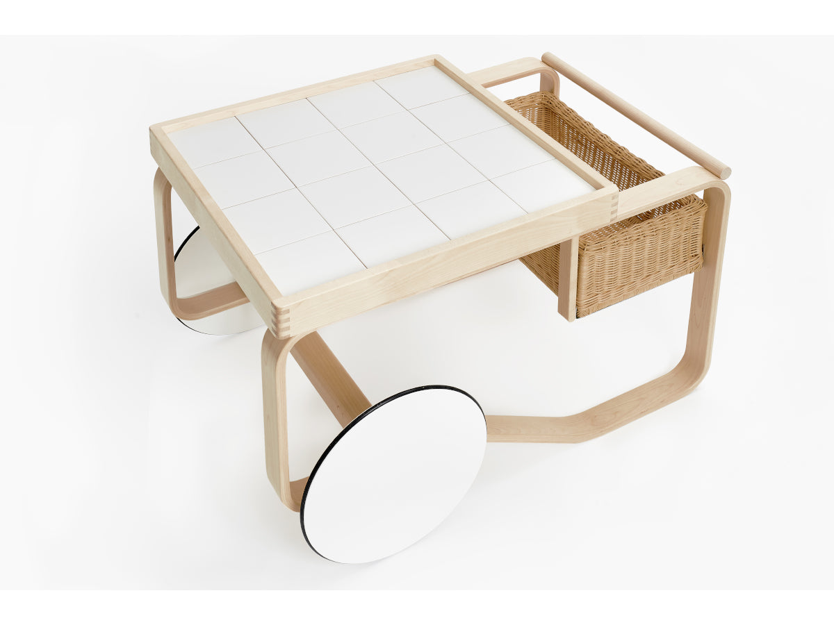 Artek 900 Tea Trolley - Detail