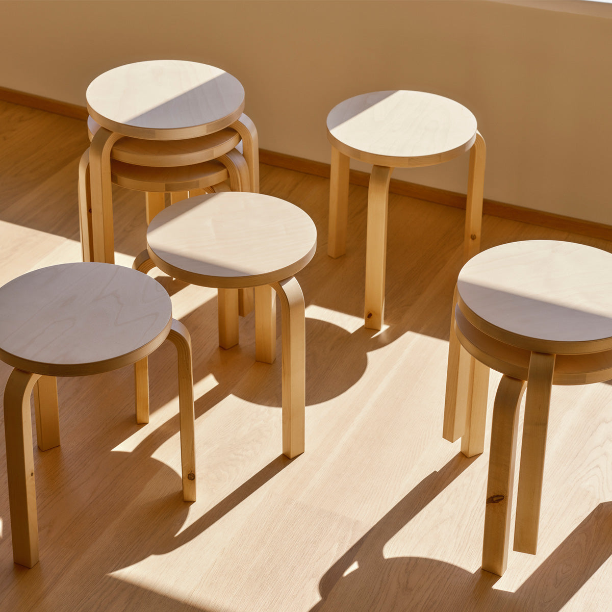 artek stool 60