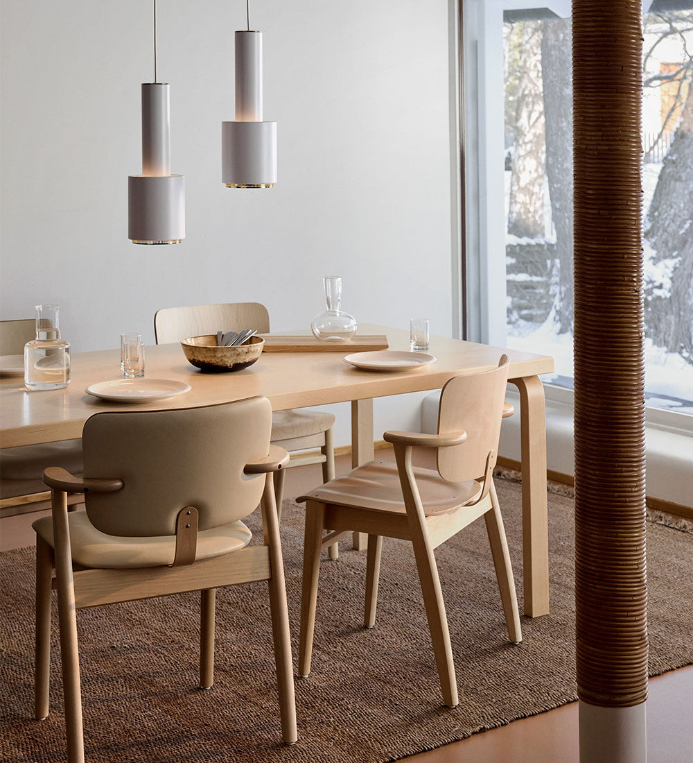 artek table and chairs