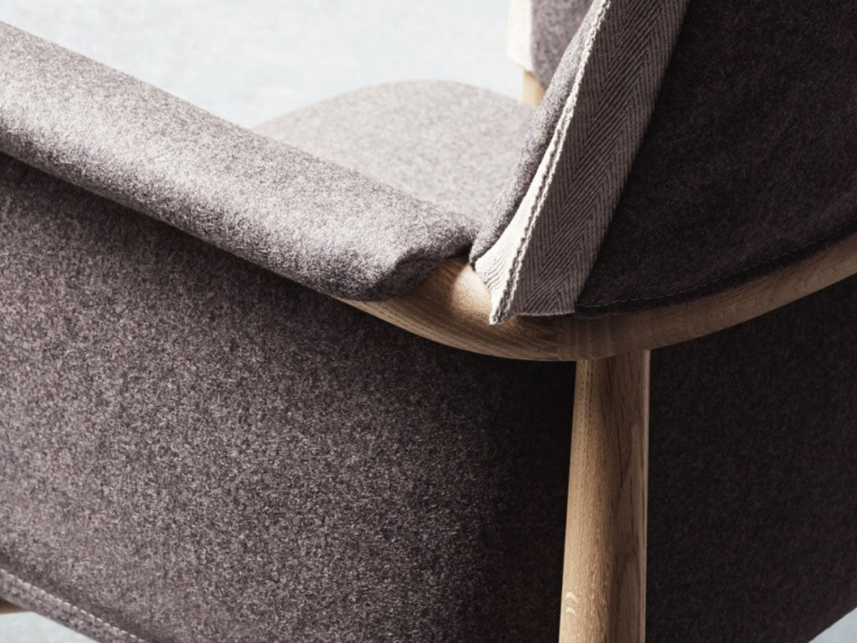 Carl Hansen Embrace Chair E005