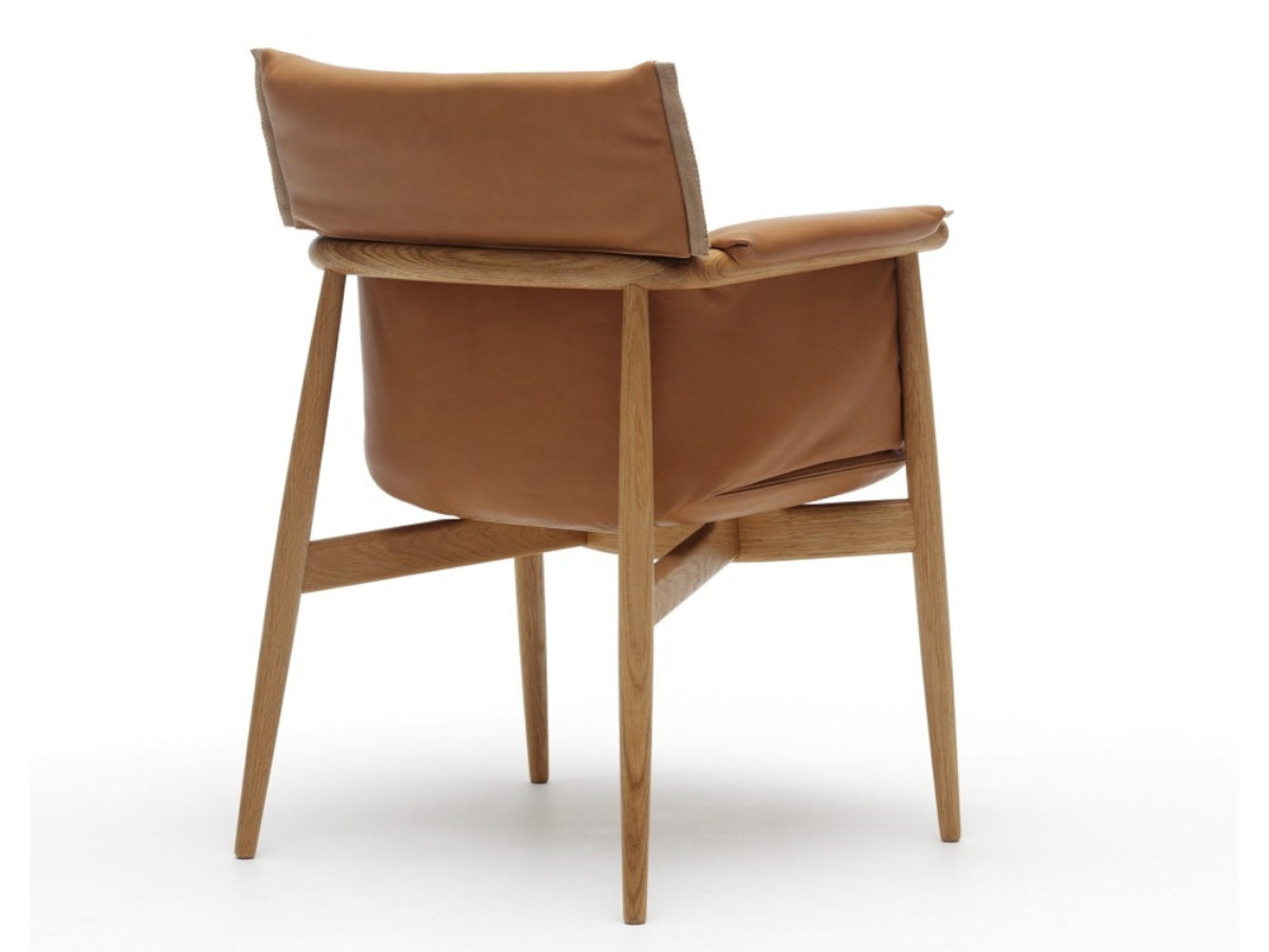 Carl Hansen Embrace Chair E005