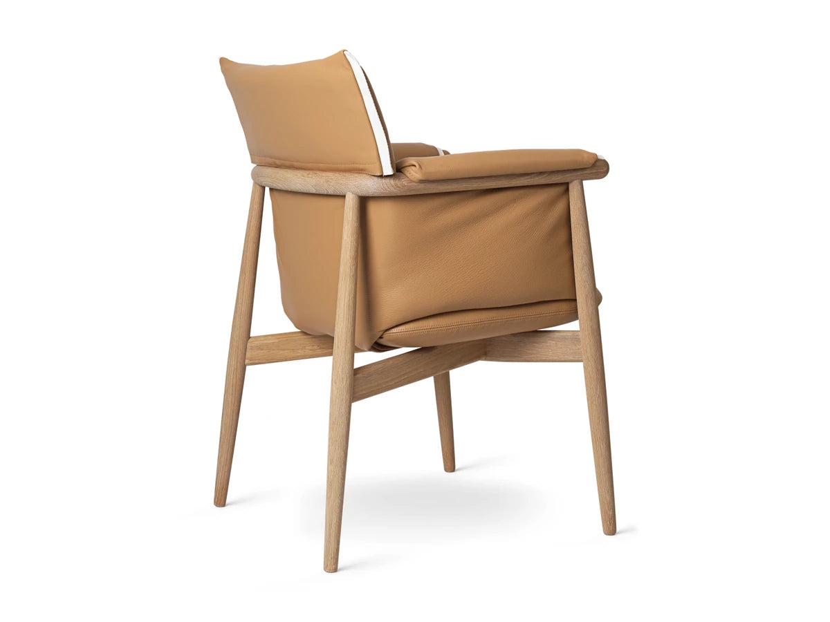 Carl Hansen Embrace Chair E005