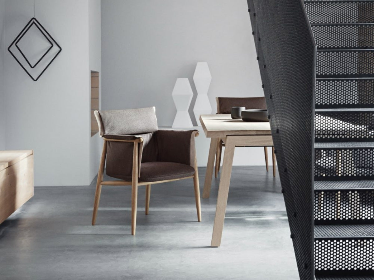 Carl Hansen Embrace Chair E005