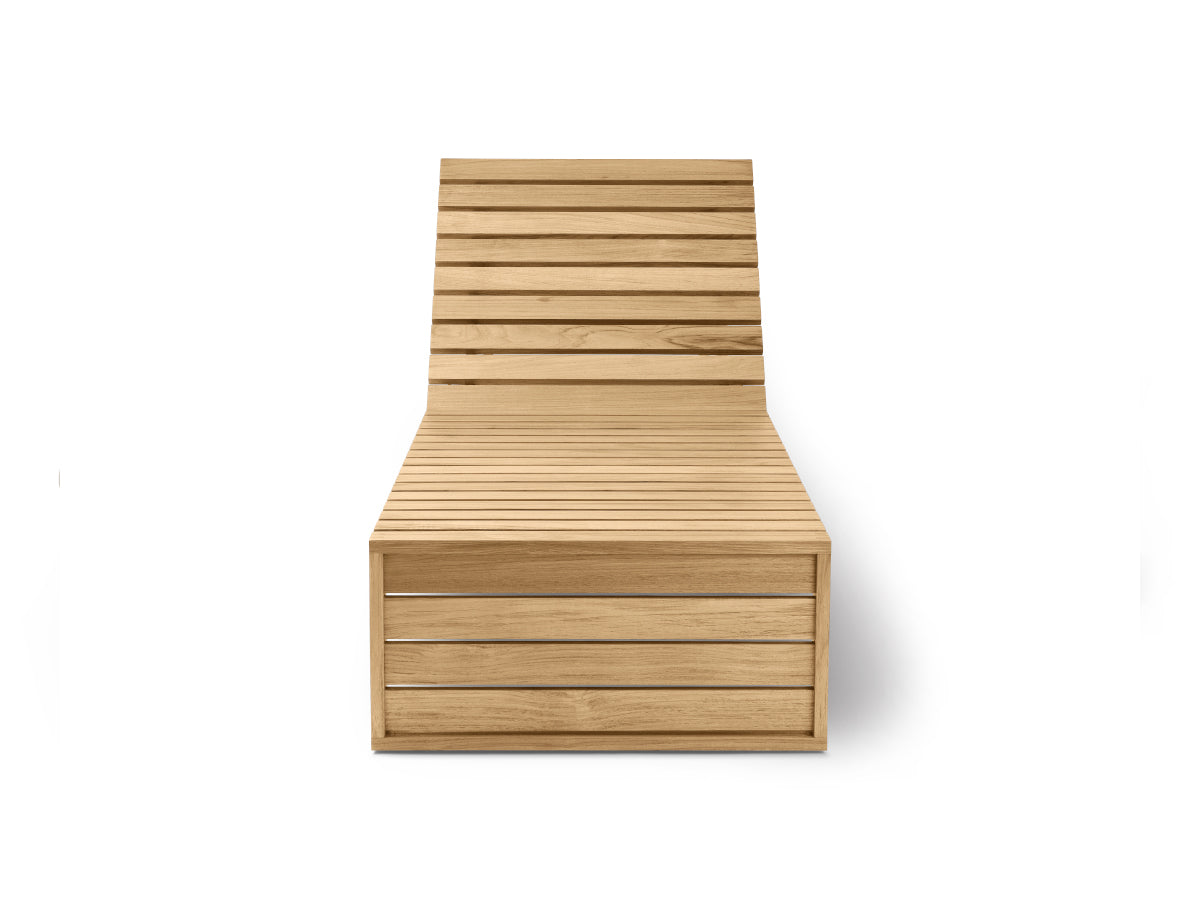 Carl Hansen BK14 Outdoor Sun Lounger Untreated Front View
