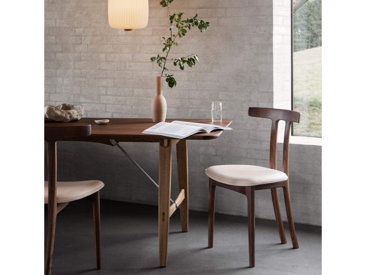 Carl Hansen BM1160 Hunting Table