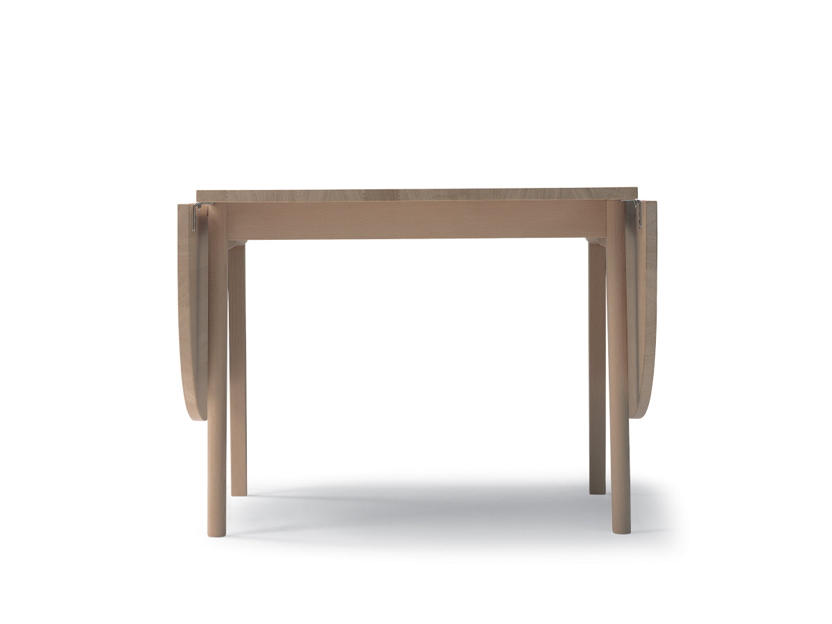 Carl Hansen CH002 Dining Table