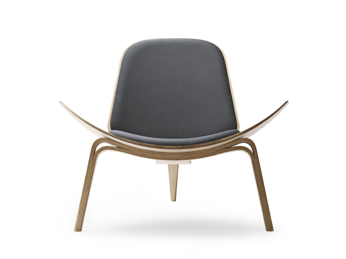 Carl Hansen CH07 Shell Chair