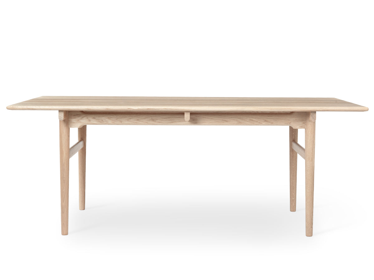 Carl Hansen CH327 Dining Table