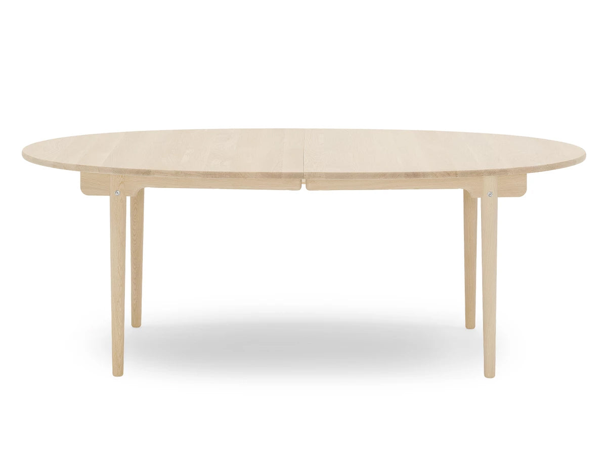Carl Hansen CH338 Dining Table | Oiled Beech