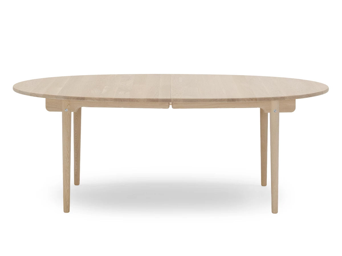 Carl Hansen CH338 Dining Table | Soaped Oak
