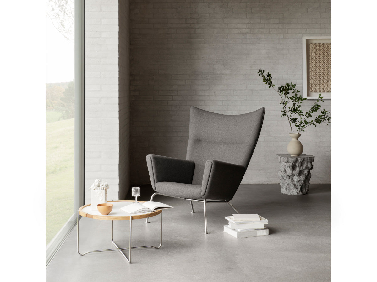 Carl Hansen CH417 Tray Table - Lifestyle