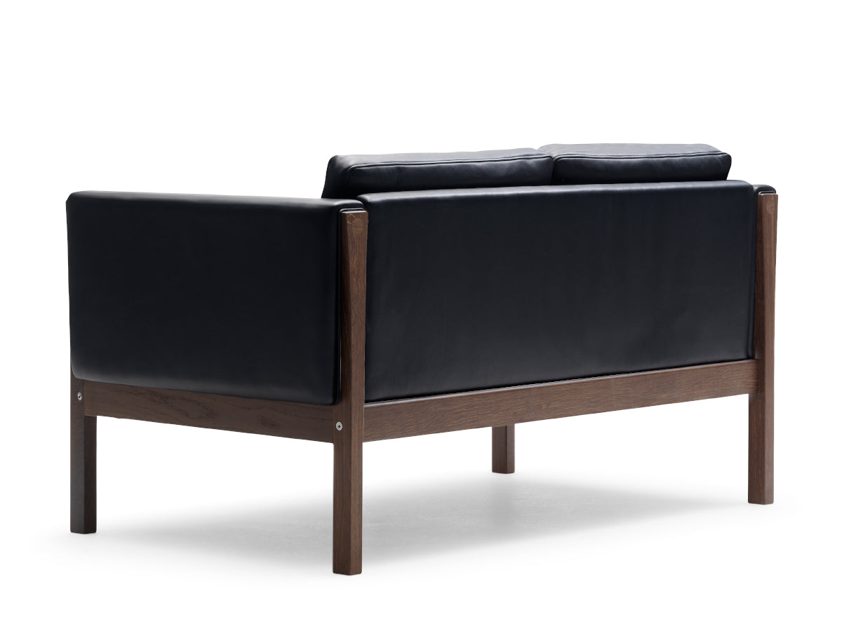 Carl Hansen CH162 Sofa | SIF 98 Leather | Walnut Oil - Rear Profile