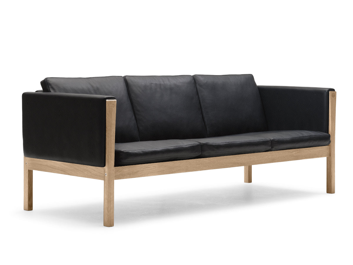 Carl Hansen CH163 Sofa | Thor 301 Leather | Oak Oil 