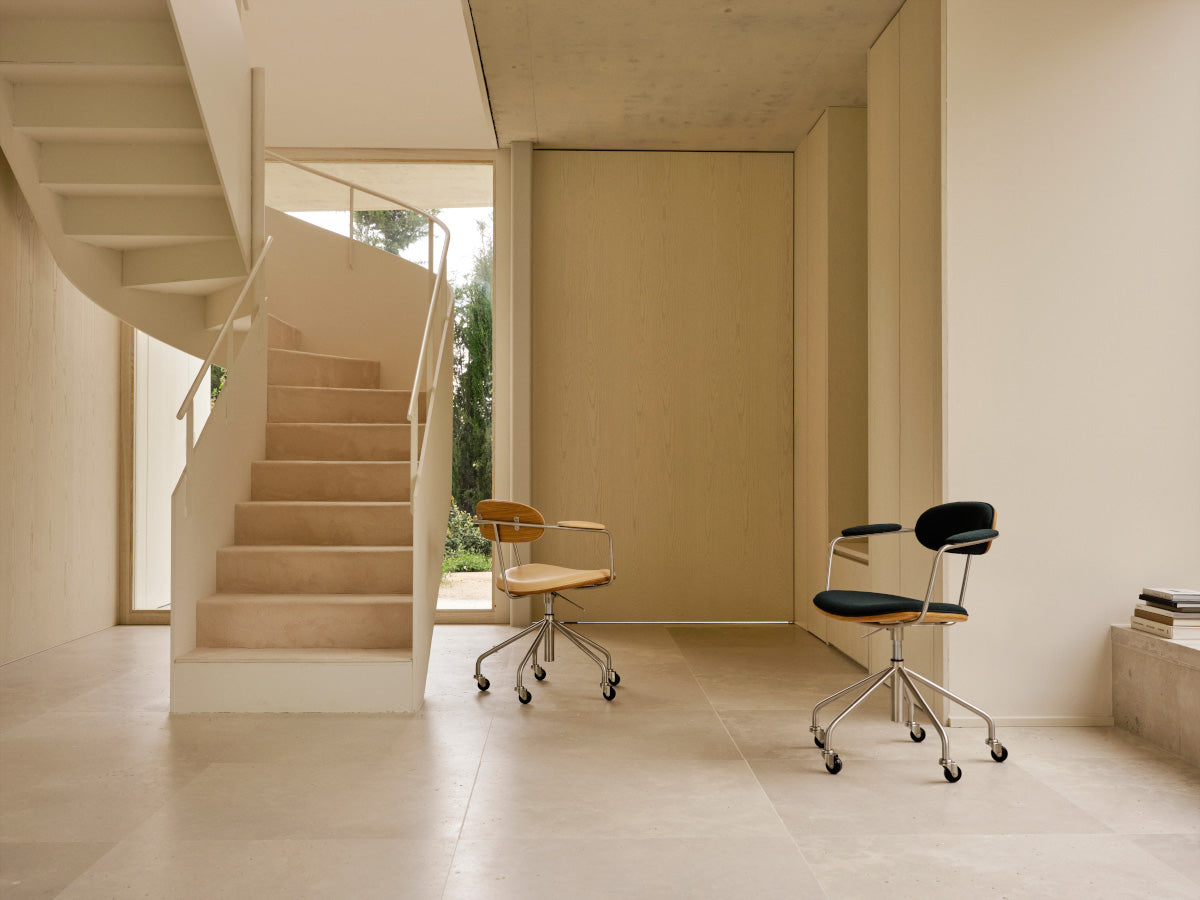 Carl Hansen CH621 Swivel Chair