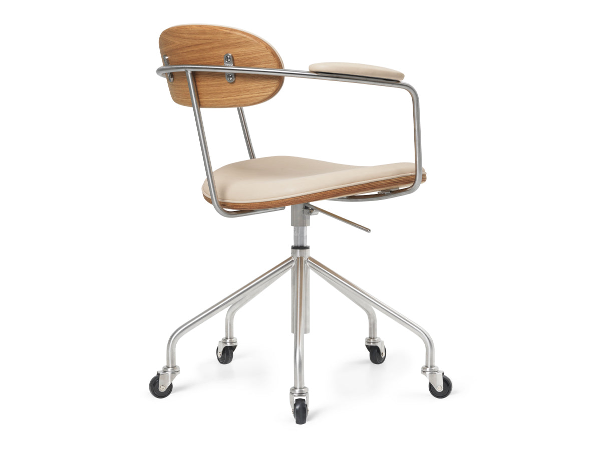 Carl Hansen CH621 Swivel Chair