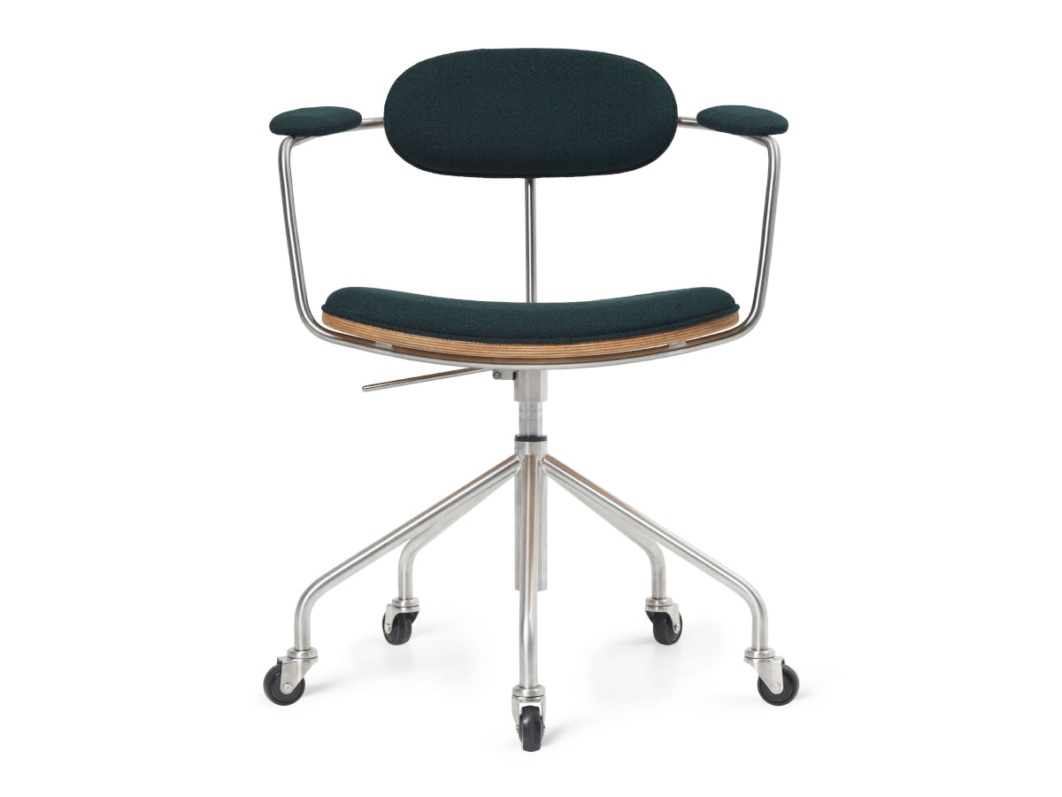 Carl Hansen CH621 Swivel Chair