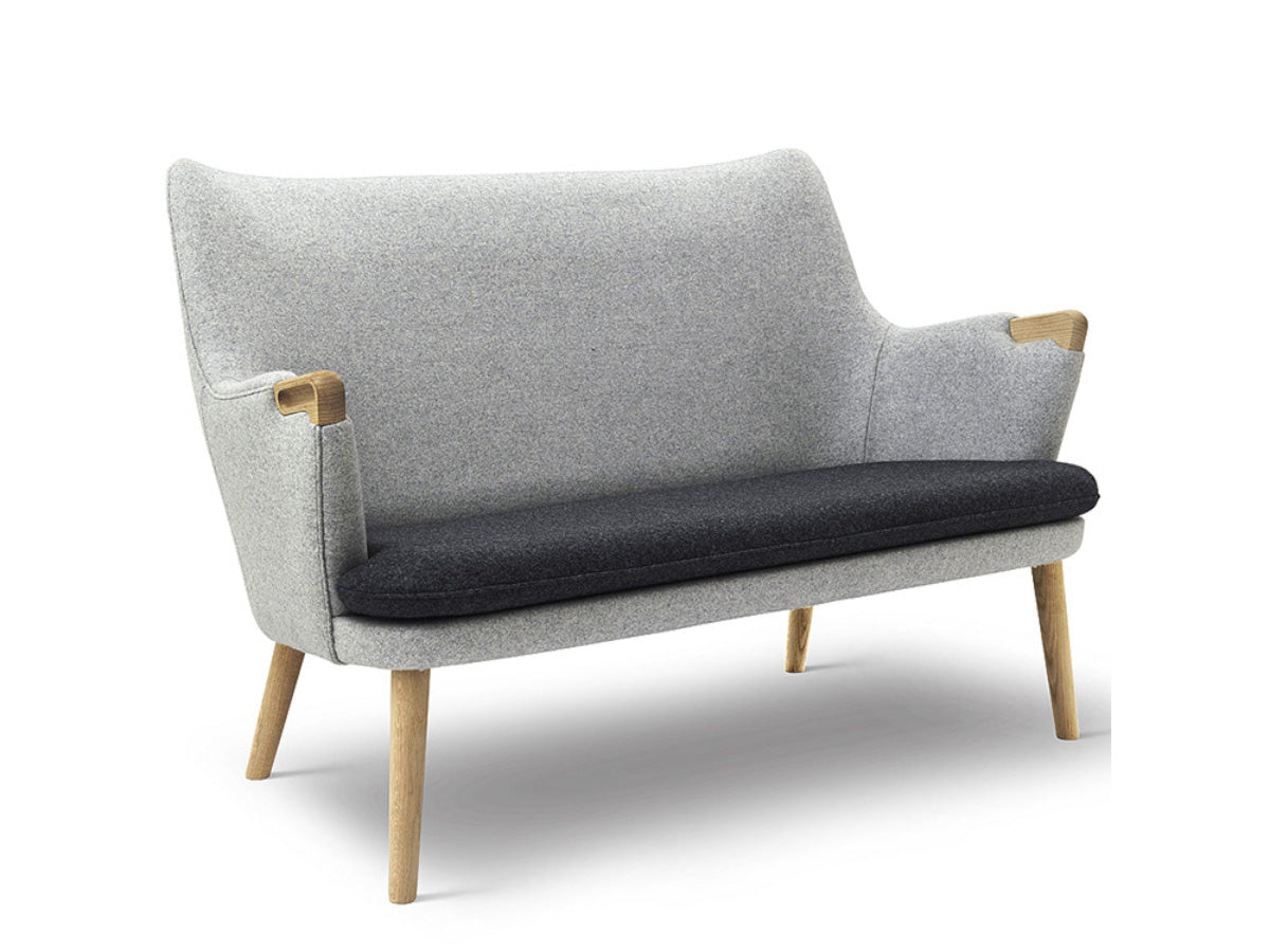 Carl Hansen CH72 Sofa | Hans Wegner | Grey / Oak 