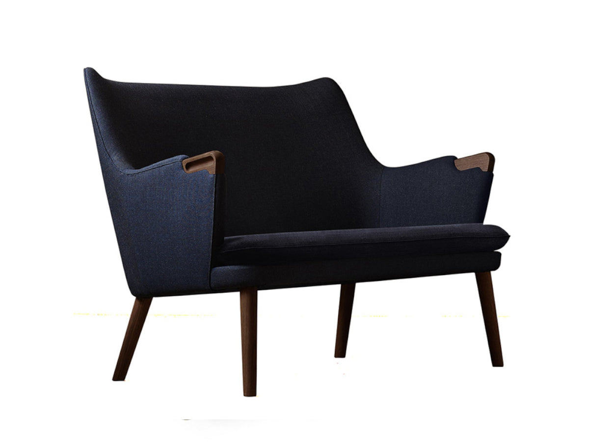 Carl Hansen CH72 Sofa | Hans Wegner | Walnut / Blue Fabric