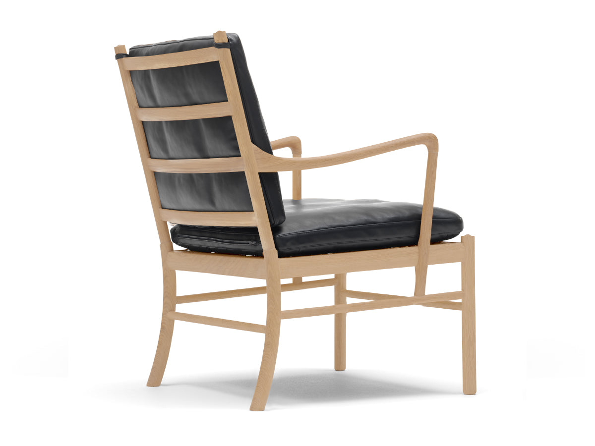 Carl Hansen OW149 Colonial Chair | Loke 7150 Leather | Side View