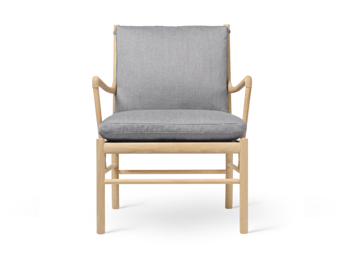 Carl Hansen OW149 Colonial Chair | Re-wool Fabric | Oak Frame